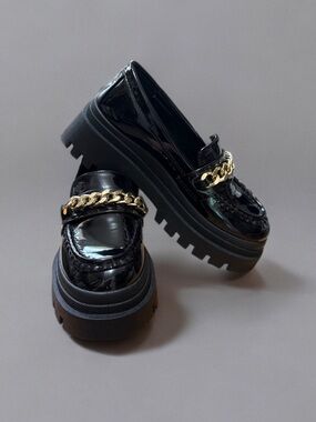 Forever 21 Black Patent Platform Loafers with Gold Chain
